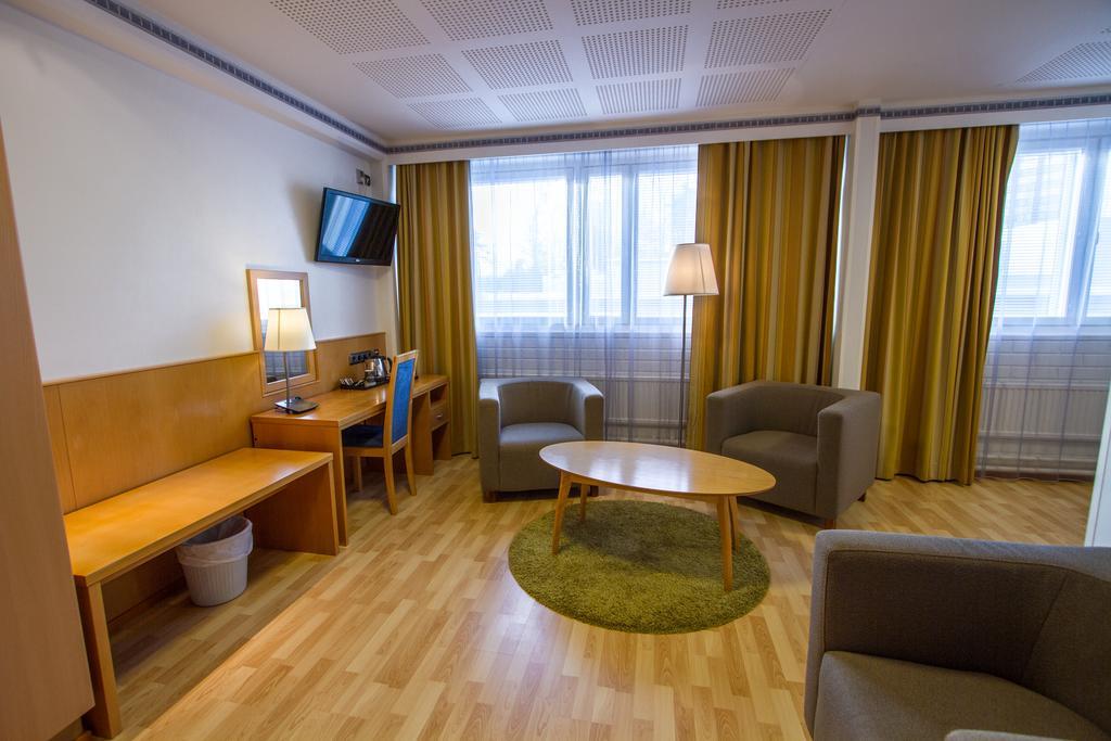 Economy Hotel Savonia Kuopio Exterior photo