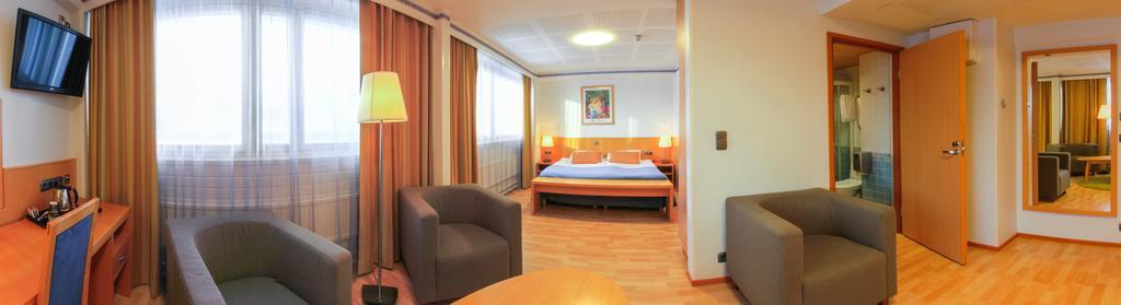 Economy Hotel Savonia Kuopio Exterior photo