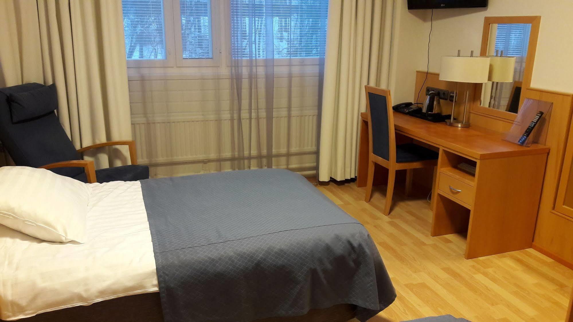 Economy Hotel Savonia Kuopio Exterior photo